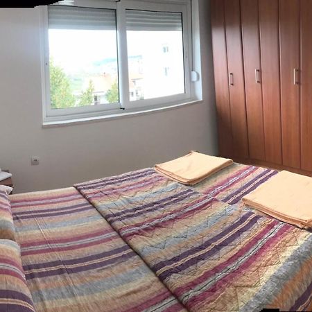 Apartman Azra Trebin Dış mekan fotoğraf