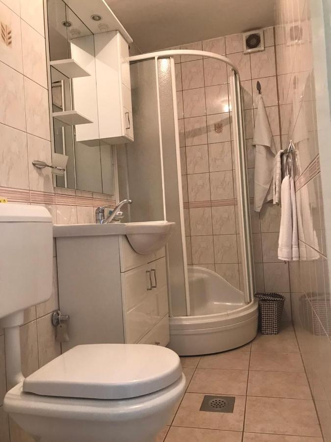 Apartman Azra Trebin Dış mekan fotoğraf
