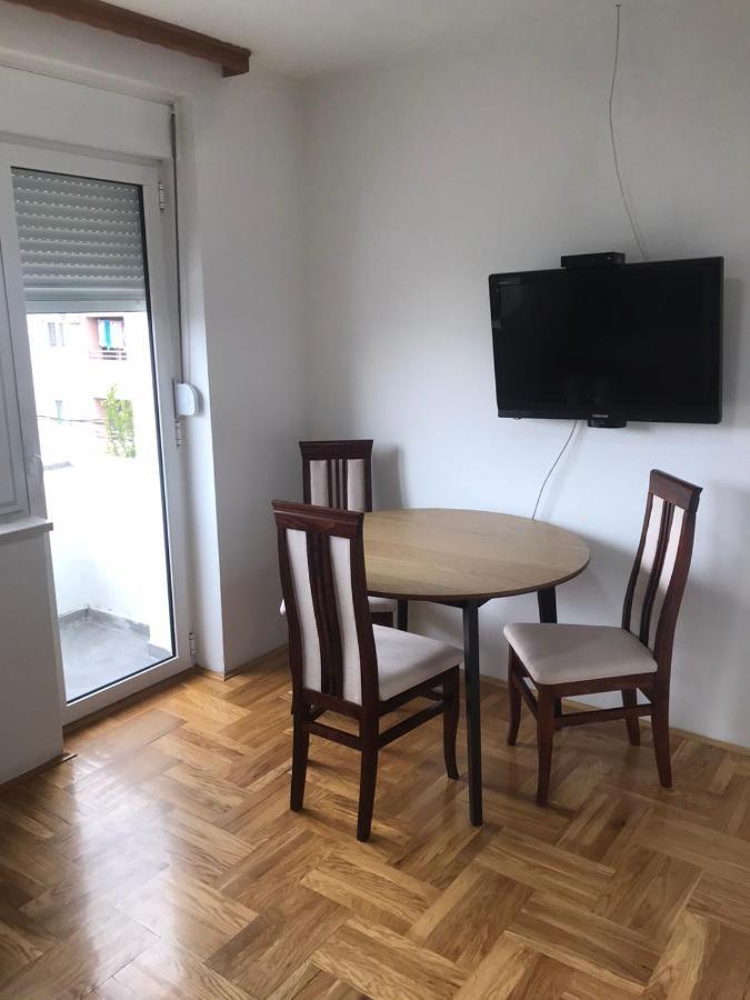 Apartman Azra Trebin Dış mekan fotoğraf